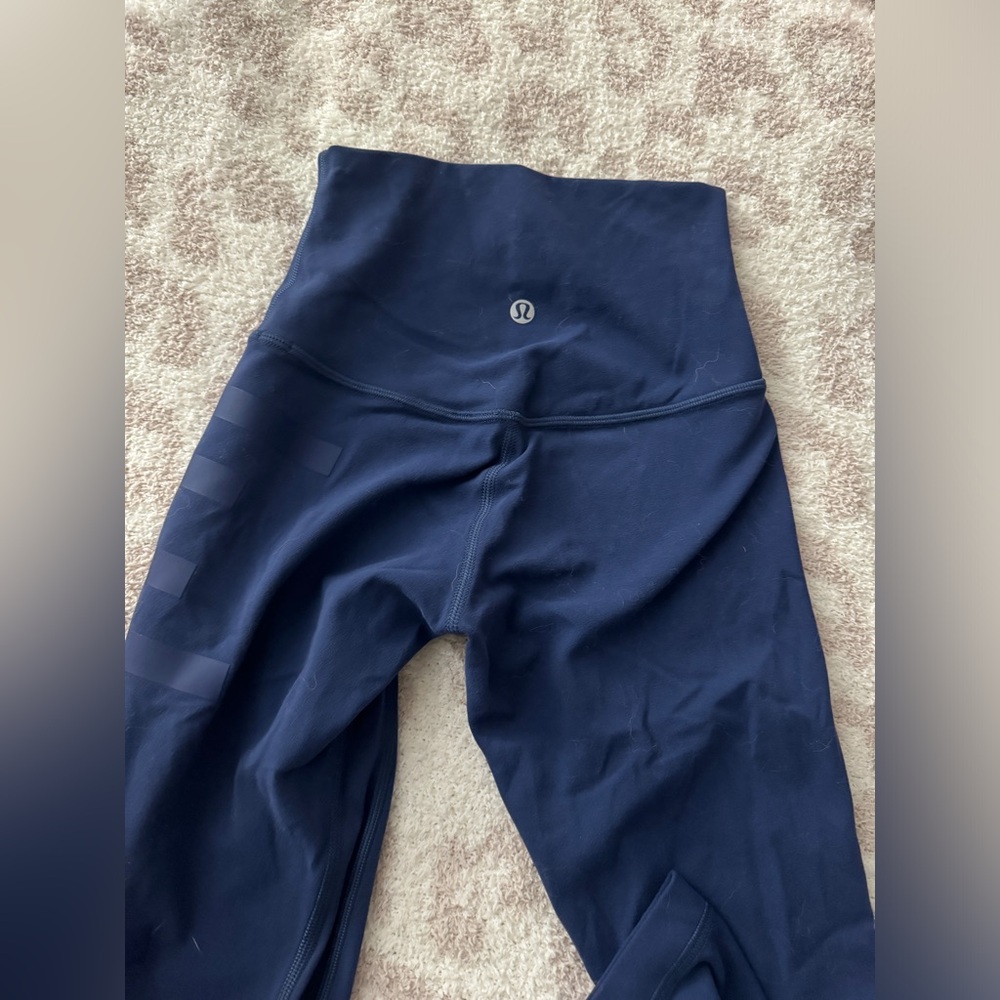 Lululemon aligns - Picture 3 of 3